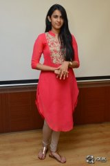 Niharika Konidela Interview About Oka Manasu